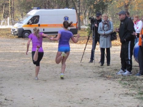 Деякі забіги закінчувалися шаленою боротьбою на фініші.