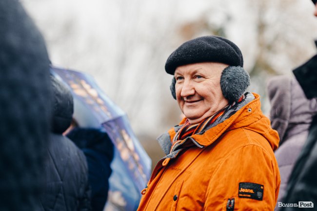 Водохреще у Луцьку: освячення води в річці Стир та занурення лучан. ФОТОРЕПОРТАЖ