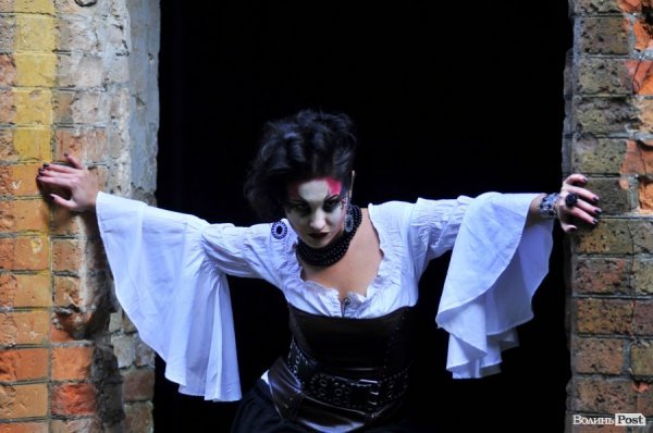 «Стильний Хеллоуїн»: фотопленер у закинутому форті