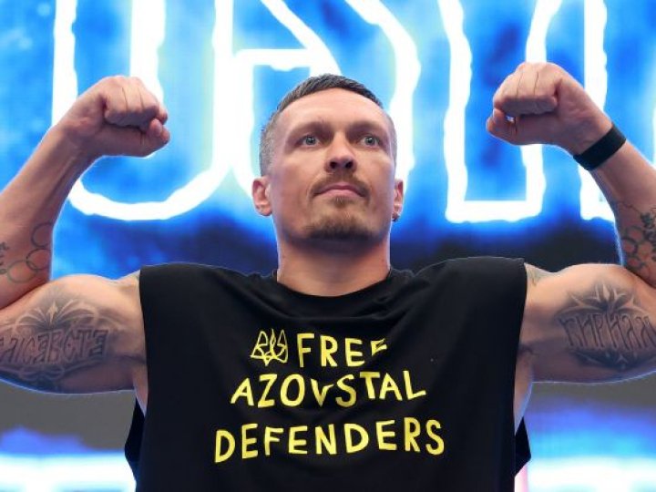 Усик переміг Дюбуа і став абсолютним чемпіоном світу: як пройшов бій століття