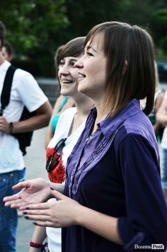 У Луцьку на фестивалі дітей вчили збирати сміття та їсти бездріжджевий хліб