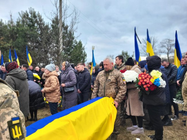 На Волині попрощалися із Героєм Михайлом Руднем