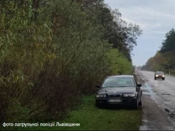 На трасі Ковель–Жовква спіймали п'яного водія, який раніше намагався з'їсти посвідчення 