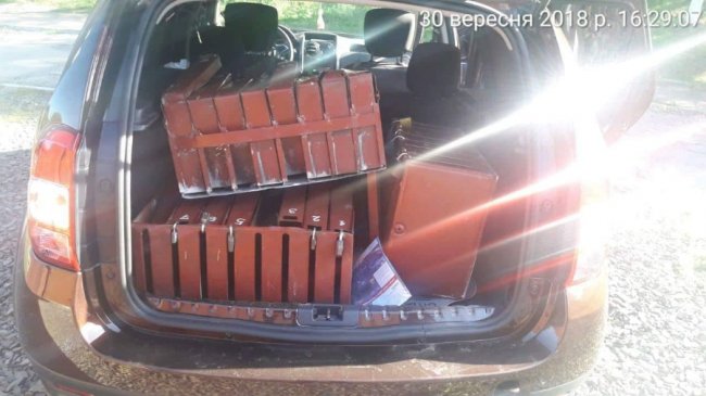 У Луцьку зловили наркомана з краденими поштовими скриньками. ФОТО