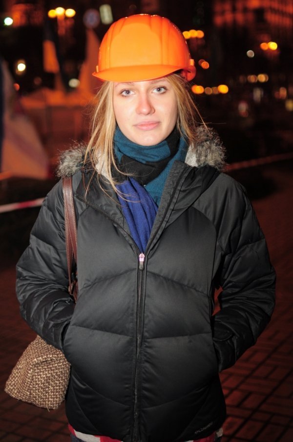 Красуні Євромайдану. ФОТО