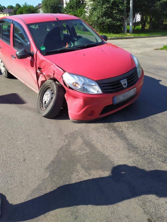 У місті на Волині зіткнулися два легковики. ФОТО