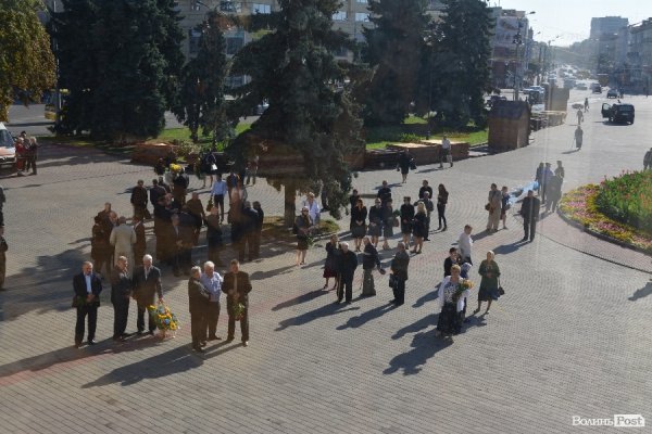 Лучани збираються на  прощання з Клімчуком. ФОТО