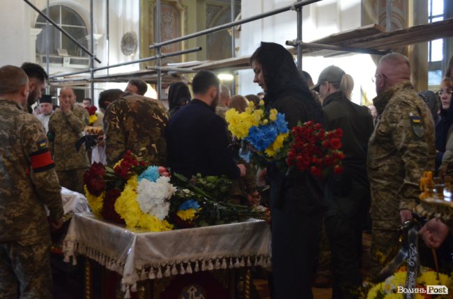 У Луцьку провели в останню путь загиблого у війні з Росією воїна Миколу Шевчука 