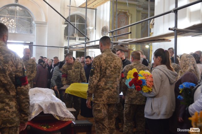У Луцьку провели в останню путь загиблого у війні з Росією воїна Миколу Шевчука 