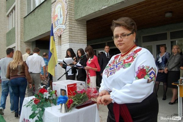 Луцькі депутати Яручик і Ткачук вітали першачків із Днем знань. ФОТО*