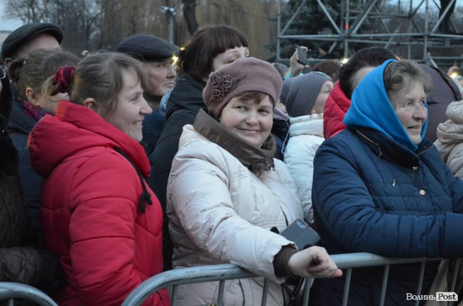 Повстанські пісні, зізнання в любові і до чого тут ва(Зе)лін: як на Волинь Порошенко приїздив. ФОТОРЕПОРТАЖ