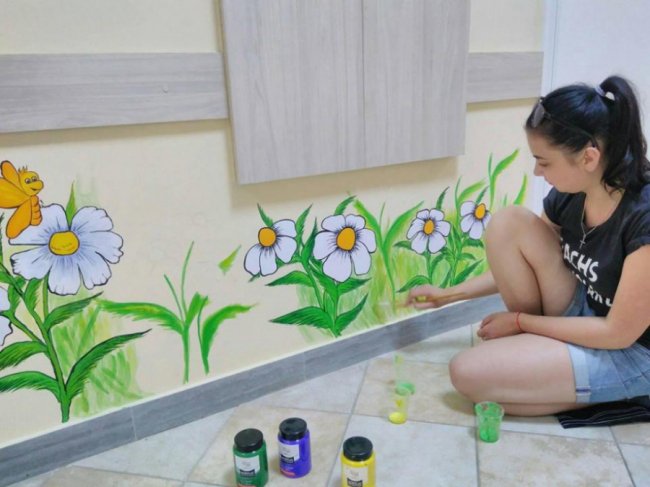 Художники перетворюють волинську лікарню на казку