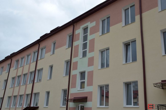 «Ні грошей, ні школи, ні дороги»: розповіли, чому 27 школа не готова до здачі