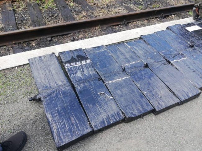 Через Волинь у потязі з рудою намагалися провезти чималу контрабандну «закладку»