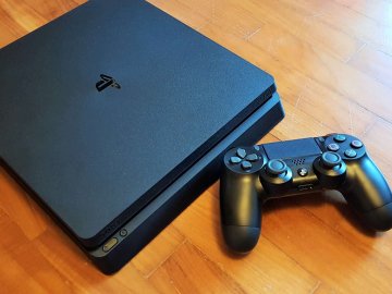 Хлопця з Волині, який хотів купити в інтернеті ігрову приставку, «кинули» на гроші 