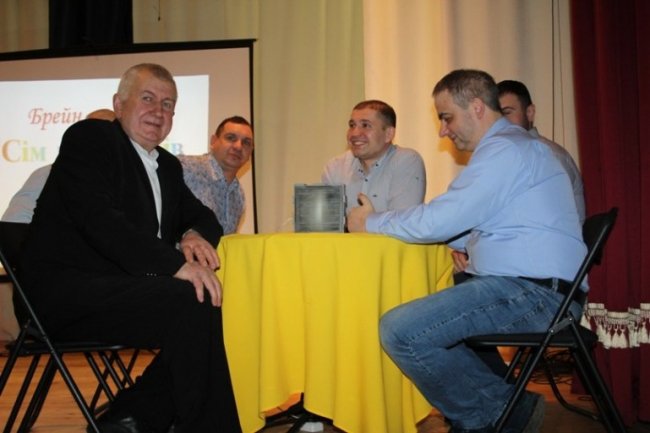 Депутати vs школярі: у Володимирі визначали, хто розумніший. ФОТО