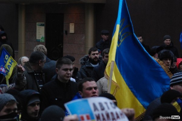 У Луцьку на День закоханих пікетували міліцію і прокуратуру. ФОТО