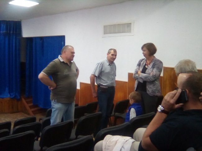 У Нововолинську теж шукають причини смороду у місті. ВІДЕО