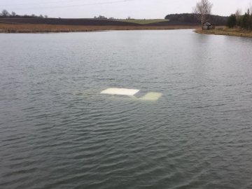 Встановили особу чоловіка, який потонув в машині на Волині