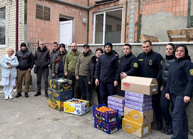 Волинські митники привітали діток з Миколаєм