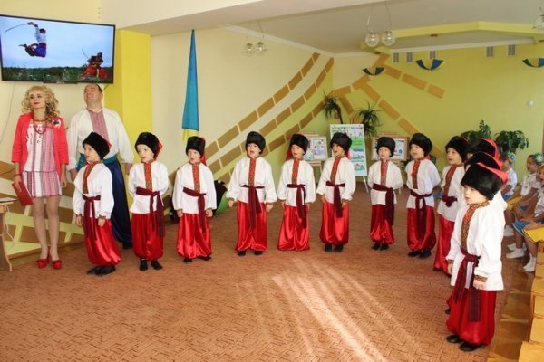 Вихованців луцького садочка №7 посвятили в козачата. ФОТО