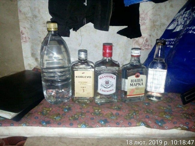 У Луцьку в пункті прийому склотари приторговували сурогатом