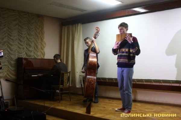 Однокласники постраждалого на Дубнівській зібрали 6 тисяч 