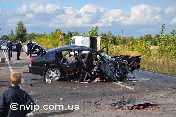 На Волині жахлива аварія: четверо людей у реанімації. ФОТО