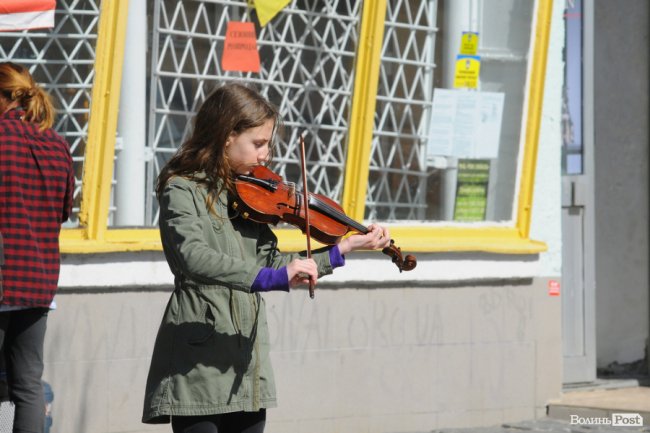 Весняне перевтілення лучан. ФОТО