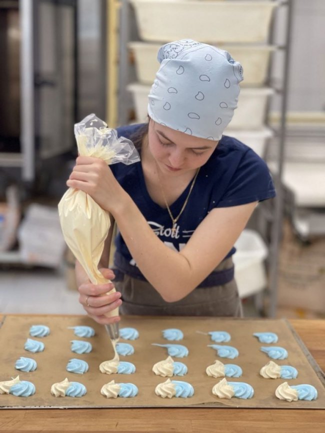 Волинянки в Данії купують авто, приймають біженців та підтримують ЗСУ. ФОТО