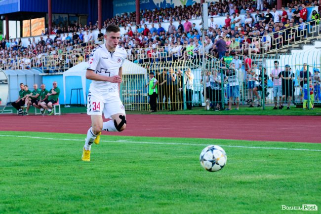 «Волинь» – «Карпати»: великий фотозвіт із нашумілого матчу