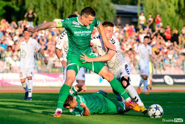 «Волинь» – «Карпати»: великий фотозвіт із нашумілого матчу