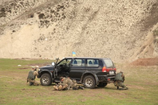 Луцькі волонтери разом із польськими медиками повернулися із зони АТО. ФОТО
