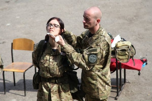 Луцькі волонтери разом із польськими медиками повернулися із зони АТО. ФОТО