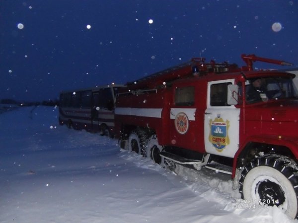 На Волині в снігові пастки потрапила 31 машина. ФОТО. ВІДЕО