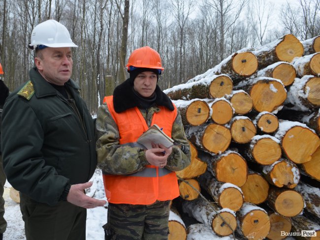 Олександр Рибчинський та майстер із електронного обліку Роман Веремчук 