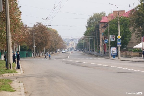 Янукович у Луцьку: засилля міліції і величезні затори. ФОТО