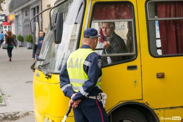 Янукович у Луцьку: засилля міліції і величезні затори. ФОТО