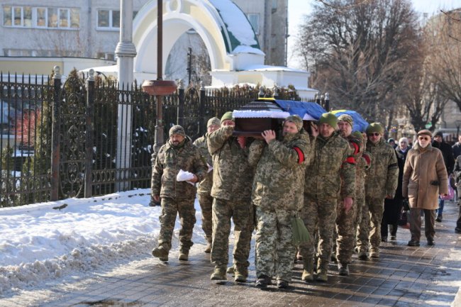 У Луцьку попрощалися з воїнами, які загинули, захищаючи Україну - Петром Берлінцем та Сергієм Терещенком