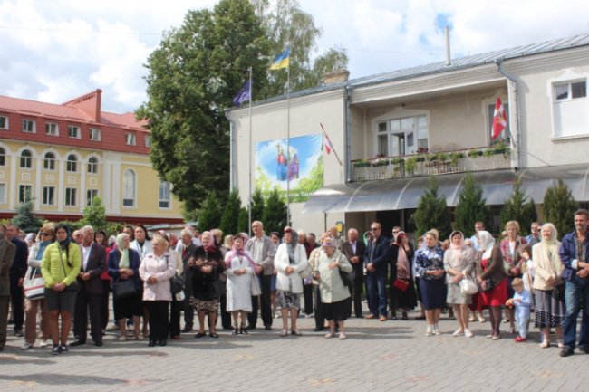 У Луцьку попрощалися із Героєм Андрієм Волосом. ФОТО