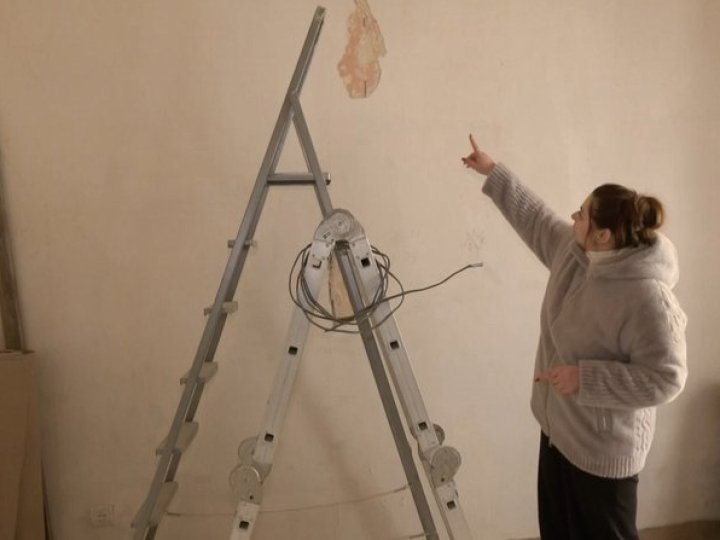 Лучанка 8 місяців не може отримати компенсацію на відновлення житла після обстрілу РФ