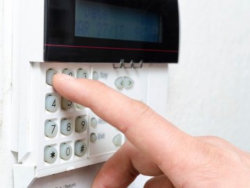 Навіщо вам потрібна комплексна охоронна система?*