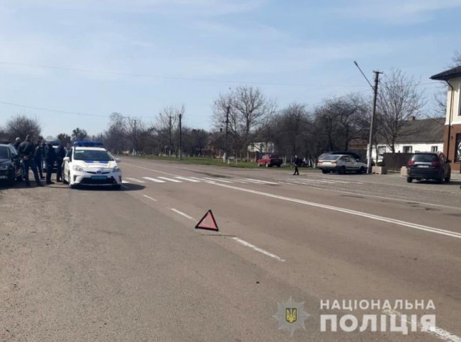 У Луцькому районі вантажівка на смерть збила жінку