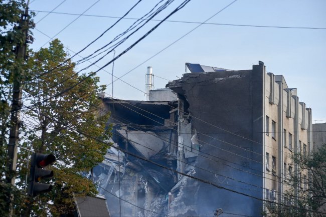 11 людей поранені внаслідок ракетної атаки на Черкаси. ФОТО