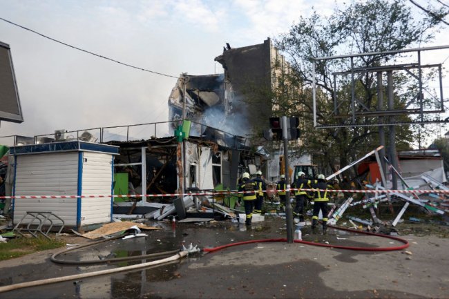 11 людей поранені внаслідок ракетної атаки на Черкаси. ФОТО