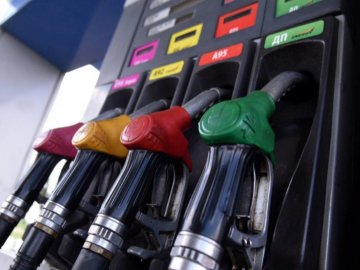 В Україні почав дорожчати бензин: від нього працюють генератори