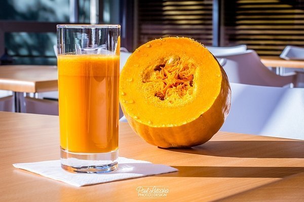 Фотовиставка Паші Луцаки