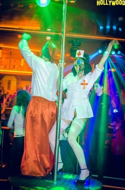 «Козацька» вечірка в луцькому клубі. ФОТО