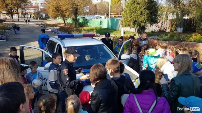 Як у луцькій школі №22 відзначали патріотичне свято. ФОТО