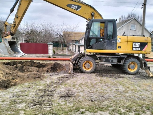 Рятують озеро від нечистот: у селі на Волині облаштовують каналізацію